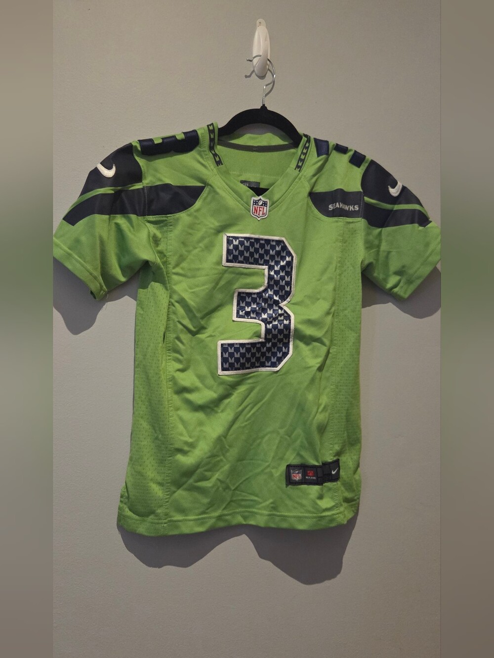 NFL Kids Seattle Seahawks Neon Green #3 Russell Wilson Jersey Size M
